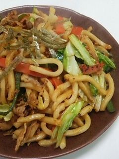 コチュジャンで作るピリ辛焼きうどん♪-レシピのメイン写真