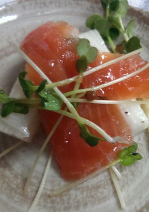 スモークサーモンと長いも ドレッシング-レシピのメイン写真