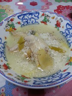手羽先で簡単サムゲタン(參鶏湯)風スープ-レシピのメイン写真