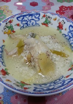 手羽先で簡単サムゲタン(參鶏湯)風スープ-レシピのメイン写真