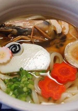 ヒガシマルうどんスープで簡単年明けうどん-レシピのメイン写真