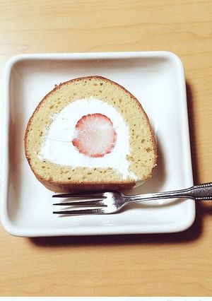 本格派!いちごの米粉ロールケーキ-レシピのメイン写真