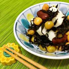 รูปของ ひじきと長芋とお豆のサラダ