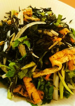 簡単♪ひじきとセロリのサラダ-レシピのメイン写真