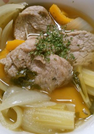 フライパン 豚 玉ねぎ セロリの 煮込み-レシピのメイン写真