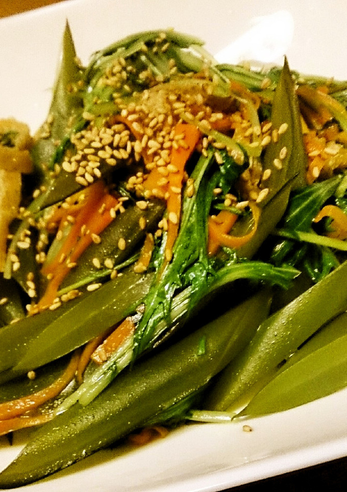 簡単！生茎わかめと水菜の胡麻油炒め-レシピのメイン写真