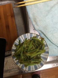 カブの葉 炒める-レシピのメイン写真