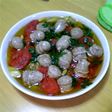 夏野菜とソーセージをオリーブオイルで