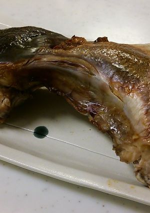 寒ブリかま塩焼きをオーブンで！-レシピのメイン写真