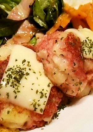 じゃが芋とコンビーフのチーズ入りお焼き-レシピのメイン写真