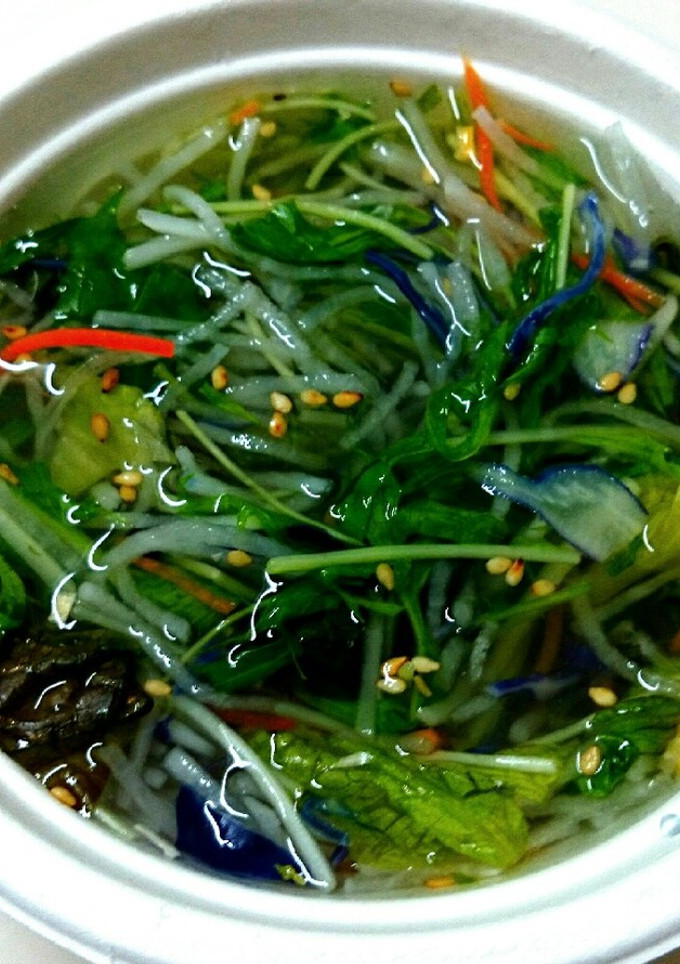 スープ春雨で簡単❗水菜と大根の中華スープ-レシピのメイン写真
