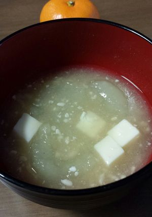 もちもちあまーい♡玉ねぎ団子のお味噌汁-レシピのメイン写真