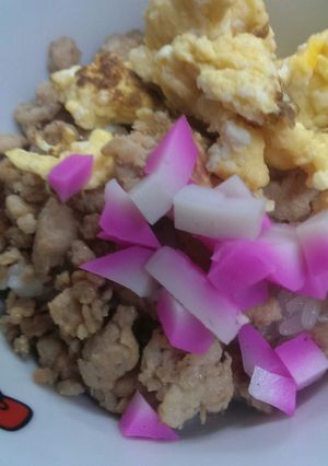 鶏そぽろ丼◆彩りきれい♪-レシピのメイン写真
