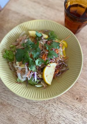 簡単ちょっぴりアジアンサラダうどん-レシピのメイン写真