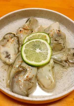生牡蠣のすだち・七味唐辛子がけ-レシピのメイン写真