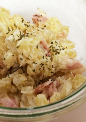 簡単☆さつまいもとベーコンのサラダ-レシピのメイン写真