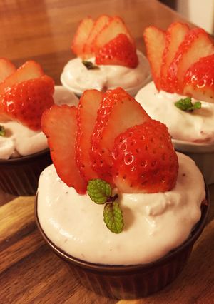 水切りヨーグルト☆イチゴケーキ-レシピのメイン写真