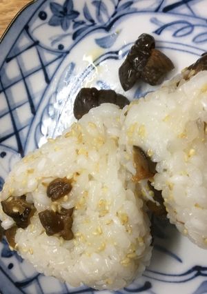 きゅうりのキューちゃんと白ごまのおにぎり-レシピのメイン写真