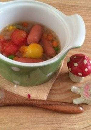 プチトマトとウィンナーのコンソメスープ-レシピのメイン写真