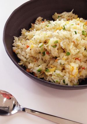 ご飯を水洗いでパラパラ!簡単チャーハン-レシピのメイン写真