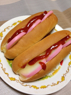 蒲鉾とチーズのホットドッグ-レシピのメイン写真