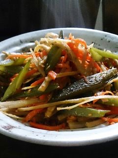 生茎わかめと金平ごぼう胡麻たっぷり炒め-レシピのメイン写真