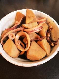 親芋(里芋)とイカの煮物-レシピのメイン写真