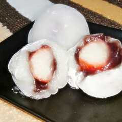 รูปของ 切り餅で簡単もちもちいちご大福♡