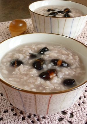 ஐ煎り黒豆deお粥さんஐ　小正月にも♪-レシピのメイン写真