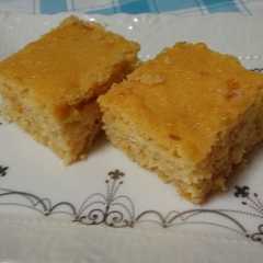 รูปของ しっとり♡ジャム入りおからケーキ♬