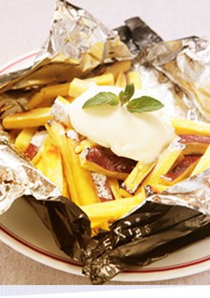 さつまいものホイル焼き　バニラアイス添え-レシピのメイン写真