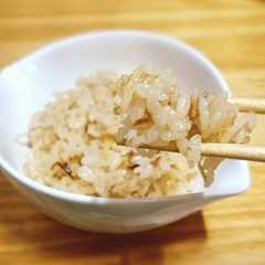 รูปของ ★簡単★生姜ぽかぽかの醤油の炊き込みご飯