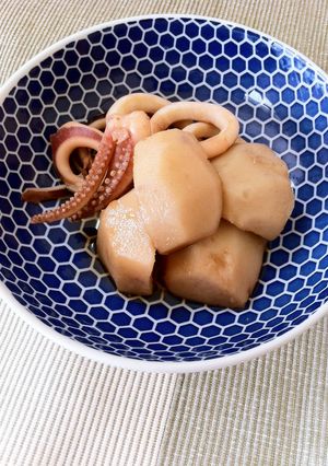里いもとイカの煮物-レシピのメイン写真