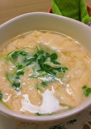収穫した豆苗でトロトロスープ-レシピのメイン写真