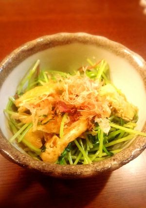 ご飯が進む！カリカリ油揚げと豆苗の油炒め-レシピのメイン写真
