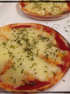 餃子の皮で簡単ピザ♪-レシピのメイン写真