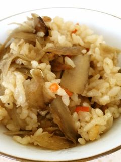 麺つゆで牛蒡の炊き込みご飯-レシピのメイン写真