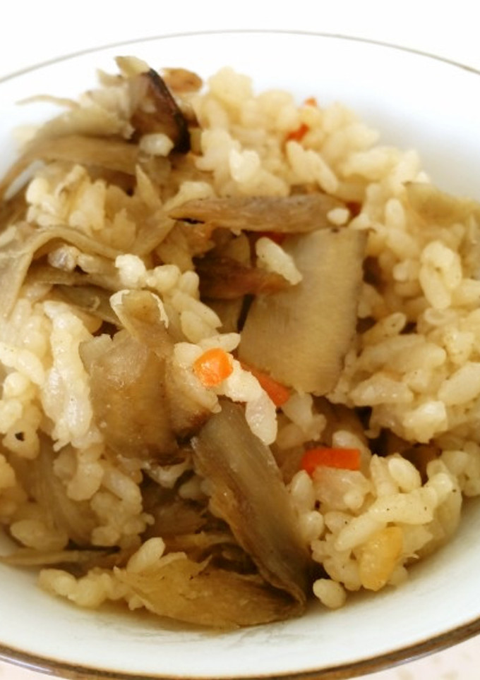 麺つゆで牛蒡の炊き込みご飯-レシピのメイン写真