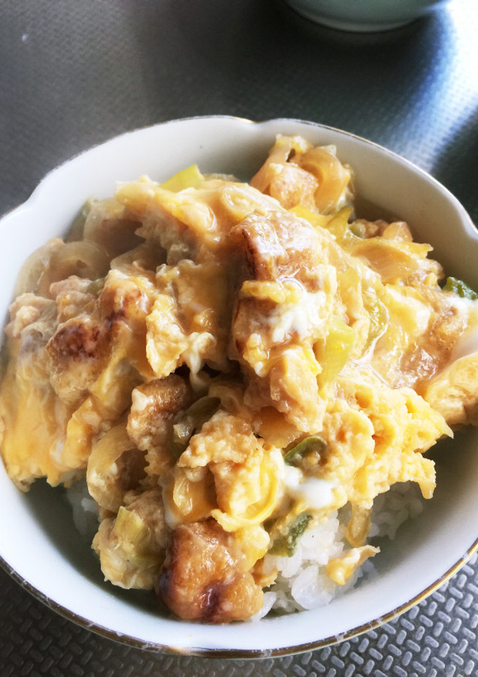 ランチにぴったり♪節約油揚げの卵とじ丼-レシピのメイン写真