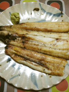 生うなぎで♪ふっくら焼き立て鰻の白焼き-レシピのメイン写真