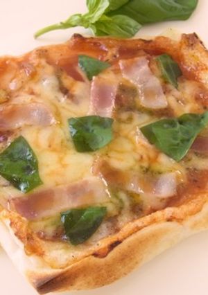 バジル風味のもちピザ-レシピのメイン写真
