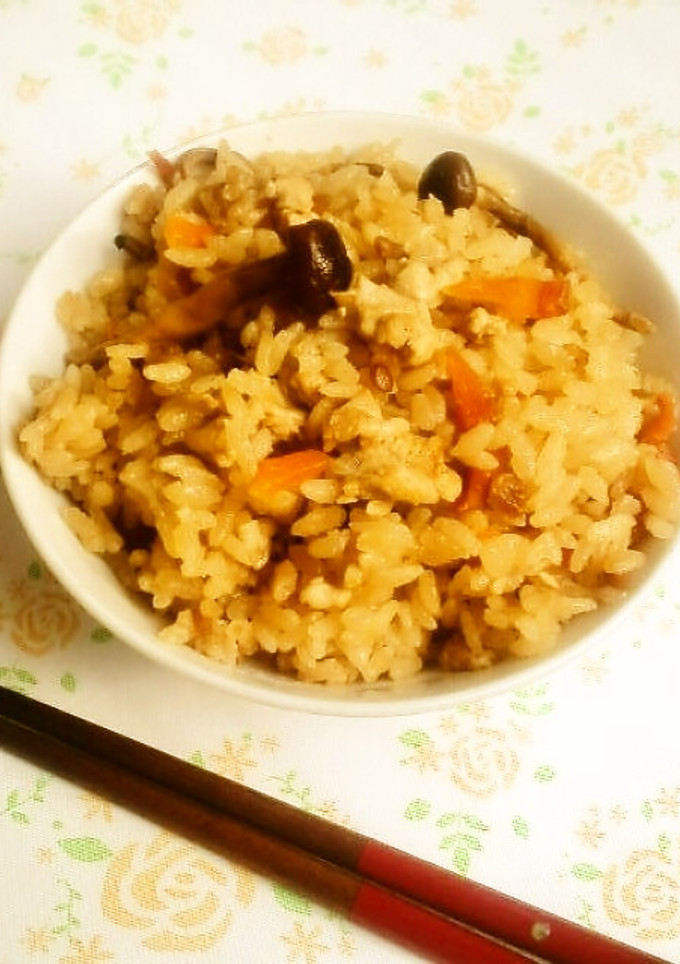 ☺豆腐と人参としめじの簡単炊き込みご飯☺-レシピのメイン写真
