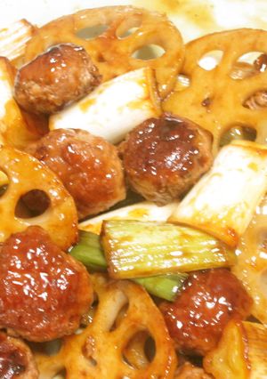 簡単だよ！蓮根と肉団子の照り焼き-レシピのメイン写真