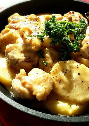 濃厚うまぁ♡鶏肉とじゃが芋の味噌クリーム-レシピのメイン写真