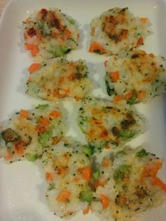 離乳食手づかみ!イタリアン風?ご飯お焼き-レシピのメイン写真