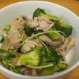 豚とブロッコリーと豆苗のヘルシー炒め♪