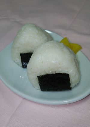 隠し味で変わる!美味しい塩むすび☆-レシピのメイン写真