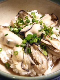 簡単!白ワインとめんつゆで作る♪牡蠣丼-レシピのメイン写真