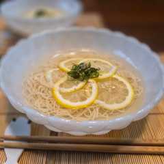 รูปของ 夏にぴったり紫蘇レモンそうめん