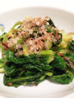 5分で完成!セロリの葉、かつお節炒め♪-レシピのメイン写真